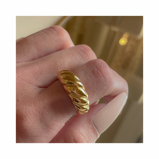 CROISSANT Chunky Ring